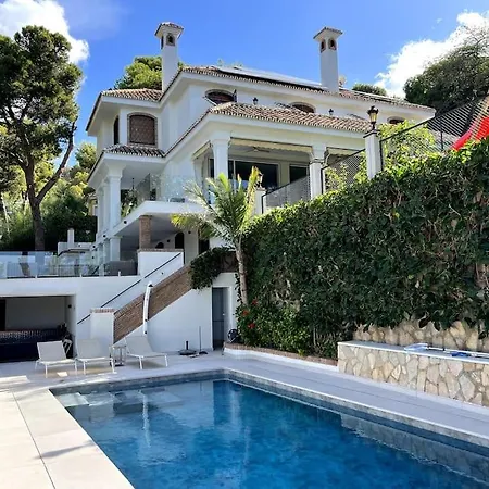 Villa Privada Con Piscina En