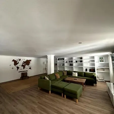 Privada Con Piscina En * Malaga