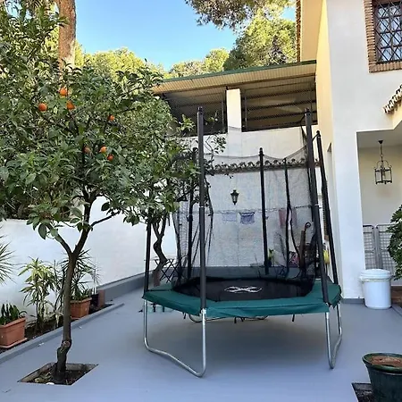 Privada Con Piscina En Villa