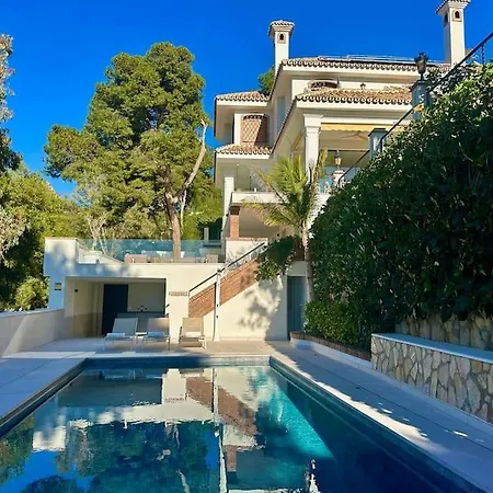 Villa Privada Con Piscina En
