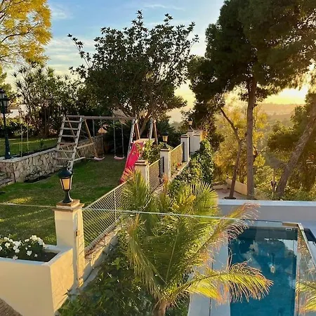 Privada Con Piscina En
